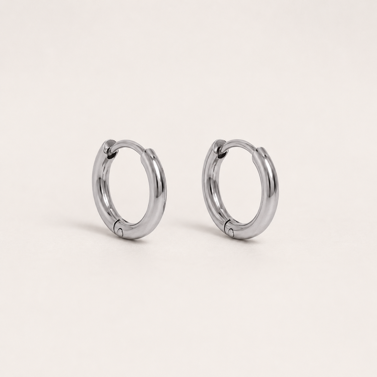 Elegant Gold Hoop Earrings