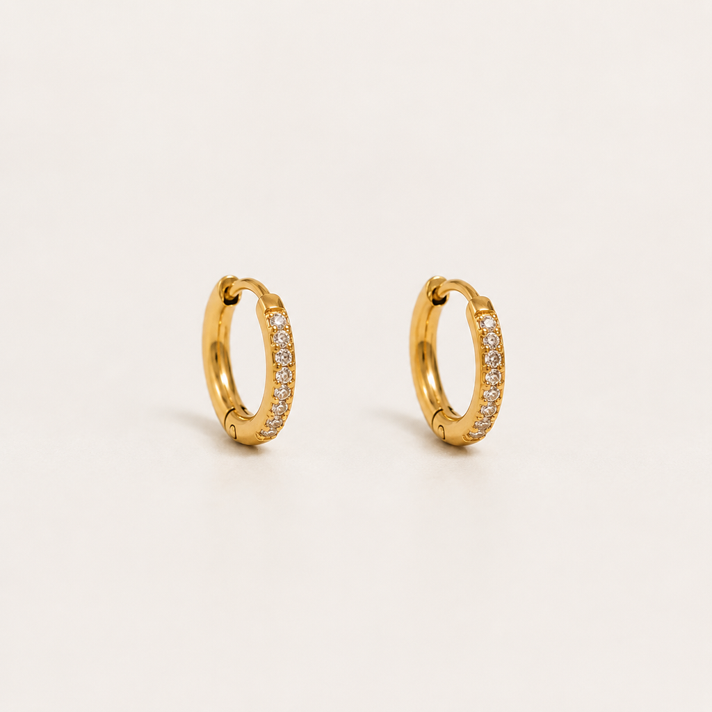 Elegante goldene Kreolen