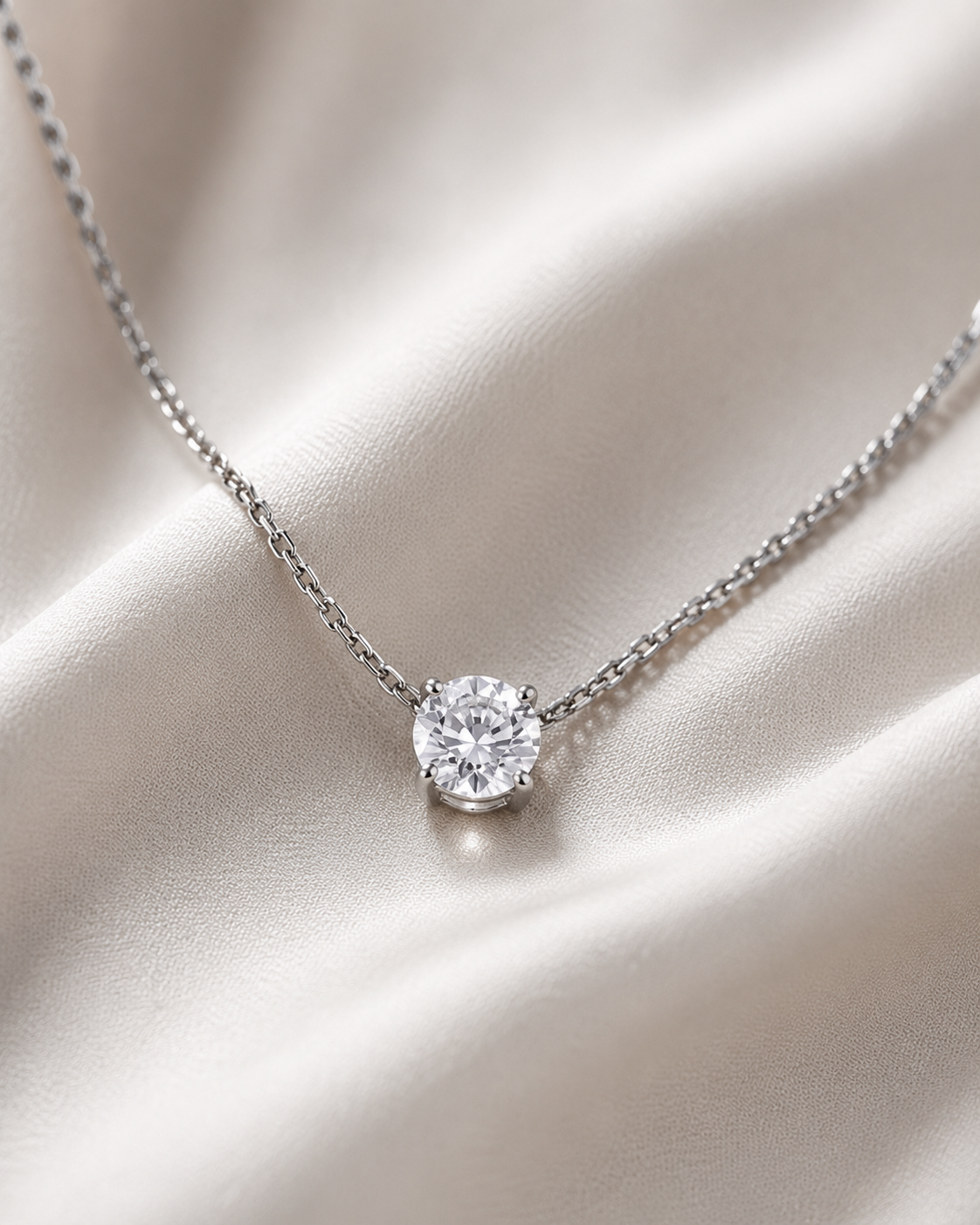 Lumière Minimalist Necklace