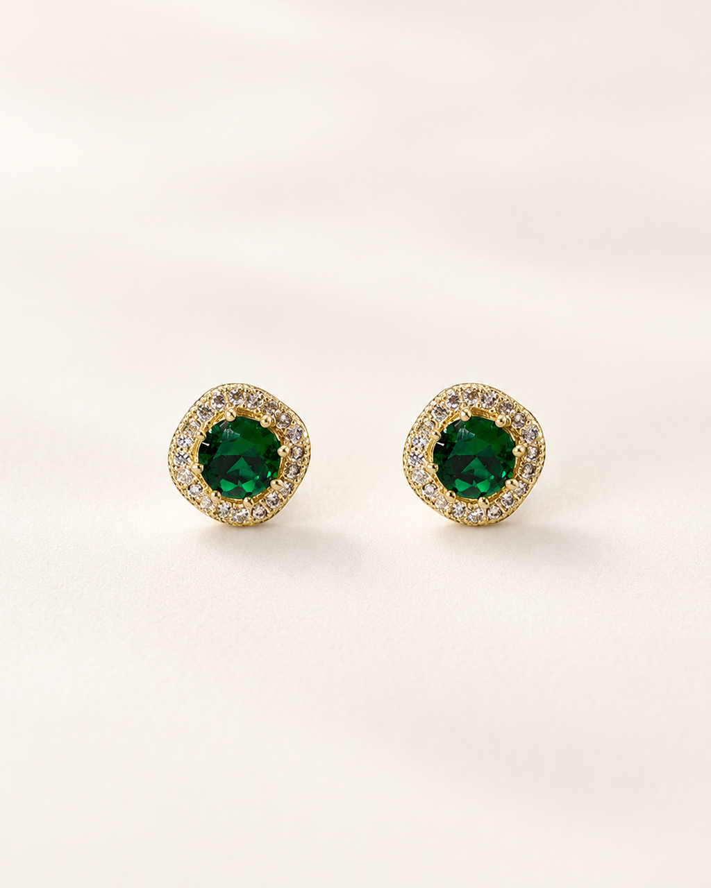 925 Sterling Silver Green Solitaire Stud Earrings