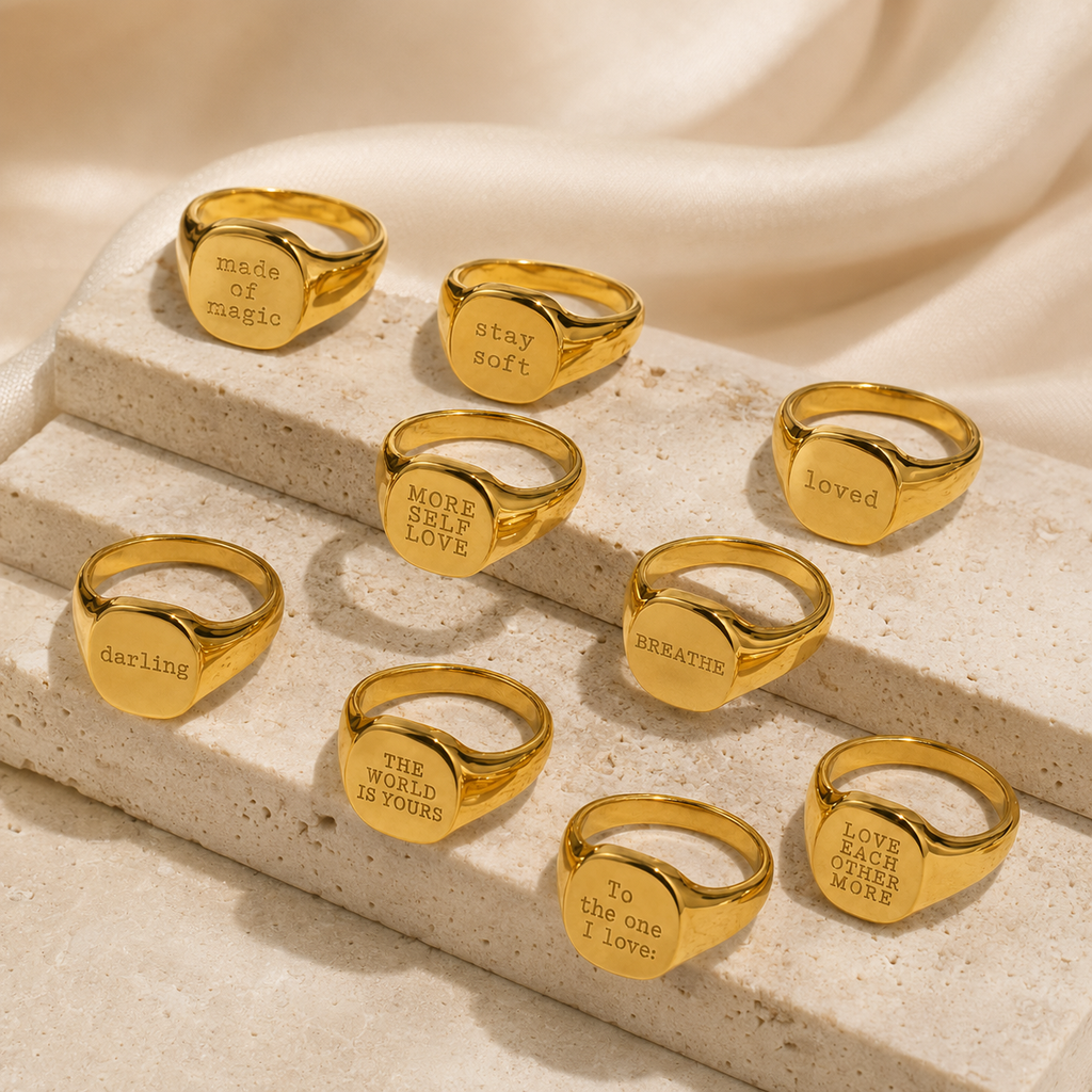 Elegant Gold Signet Ring