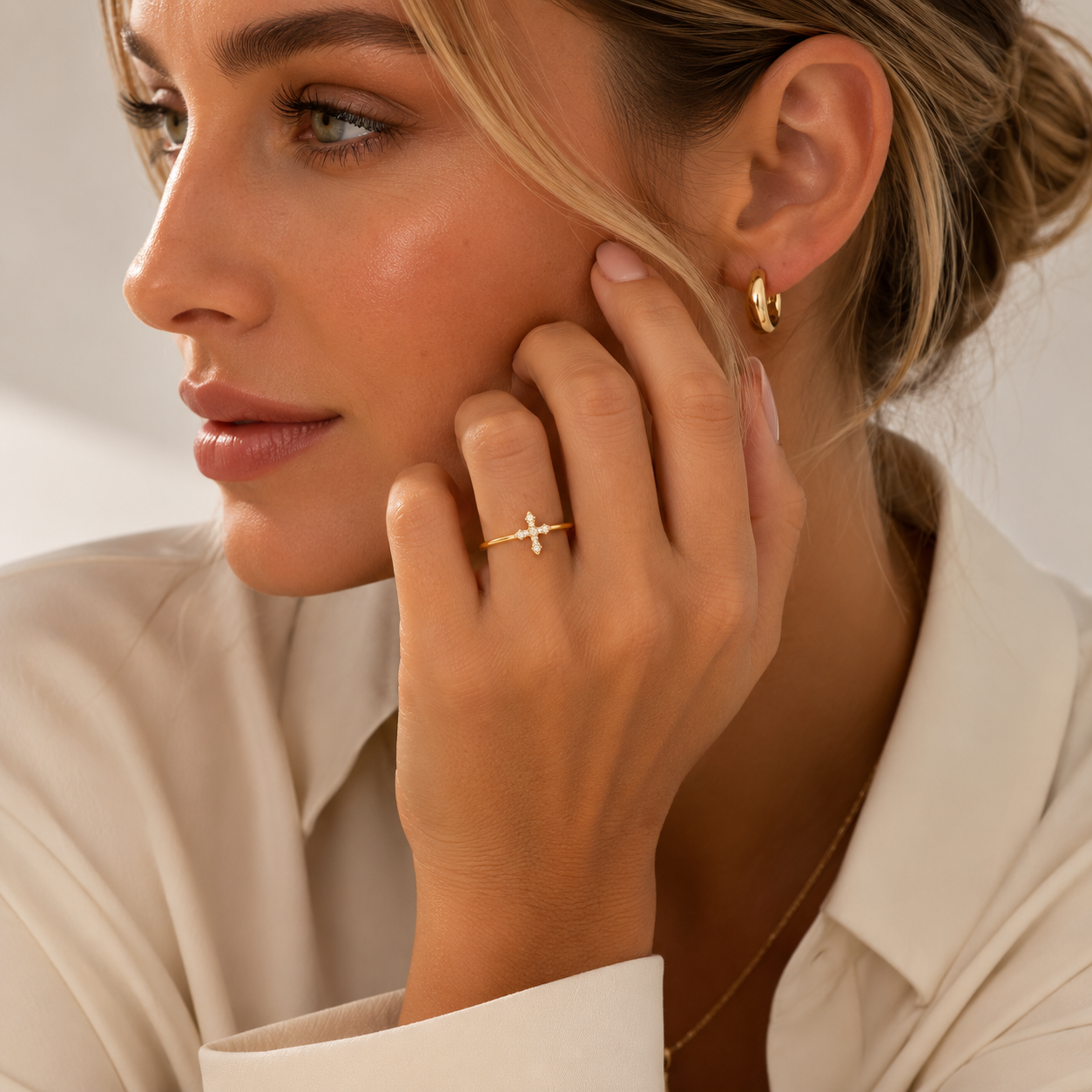 Tiny Cross Ring