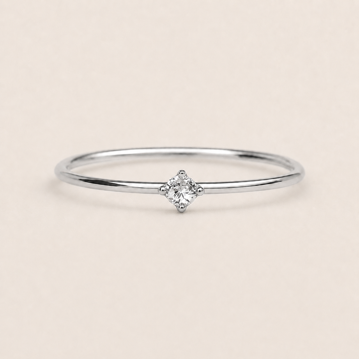 Delicate Round Zircon Ring — 925 Sterling Silver