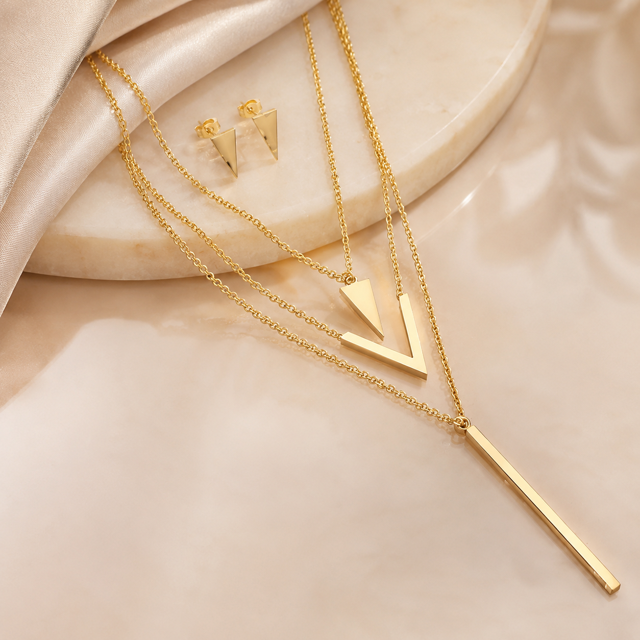 Gold V Élégance Jewellery Set