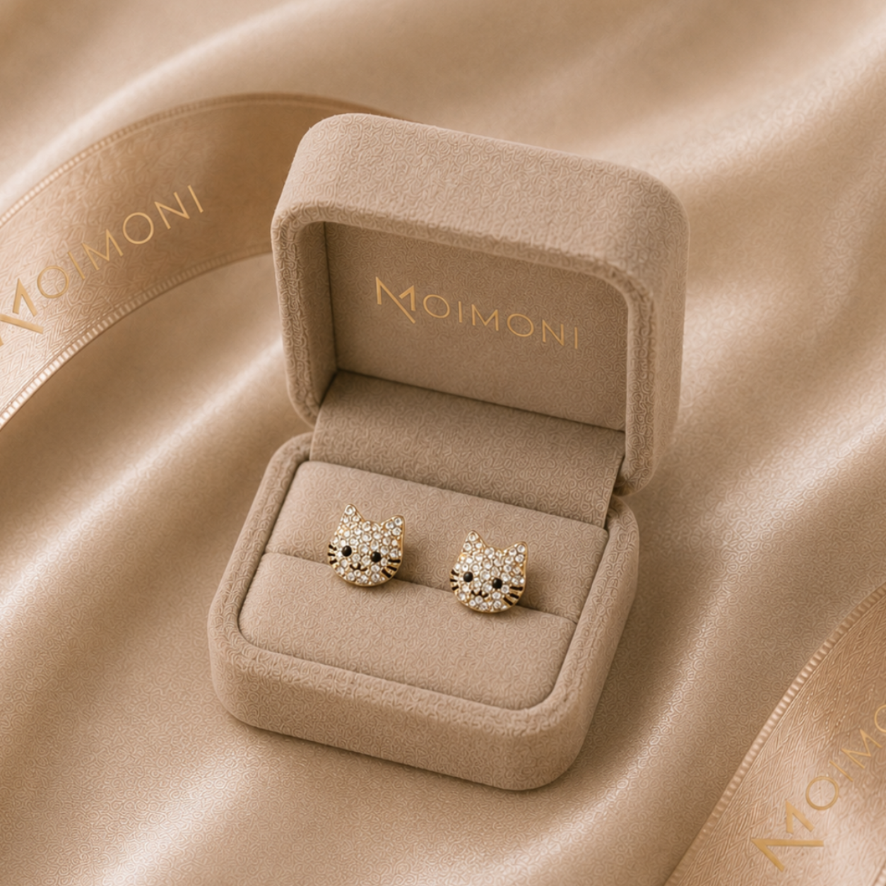 Pet Lumière Stud Earrings