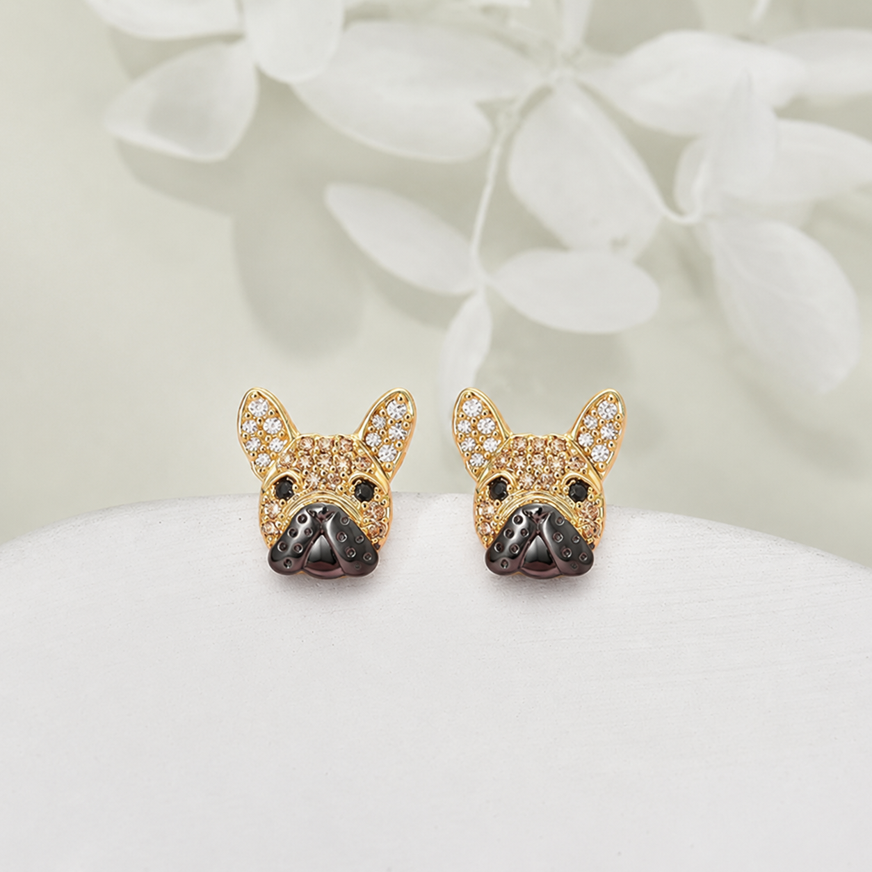 Pet Lumière Stud Earrings