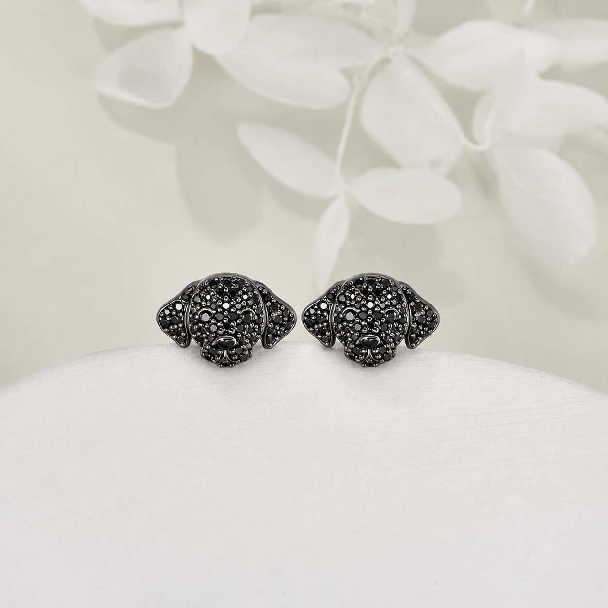 Pet Lumière Stud Earrings
