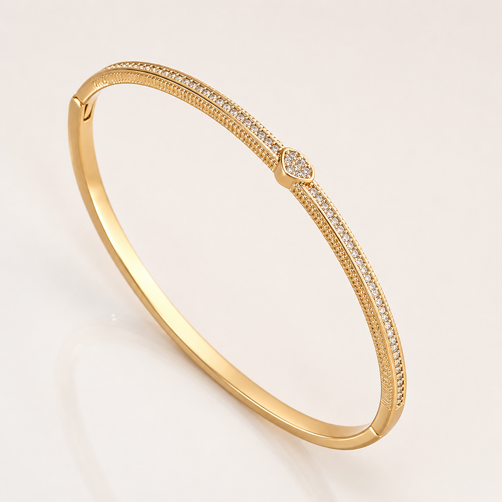 Lumière Heart Bracelet
