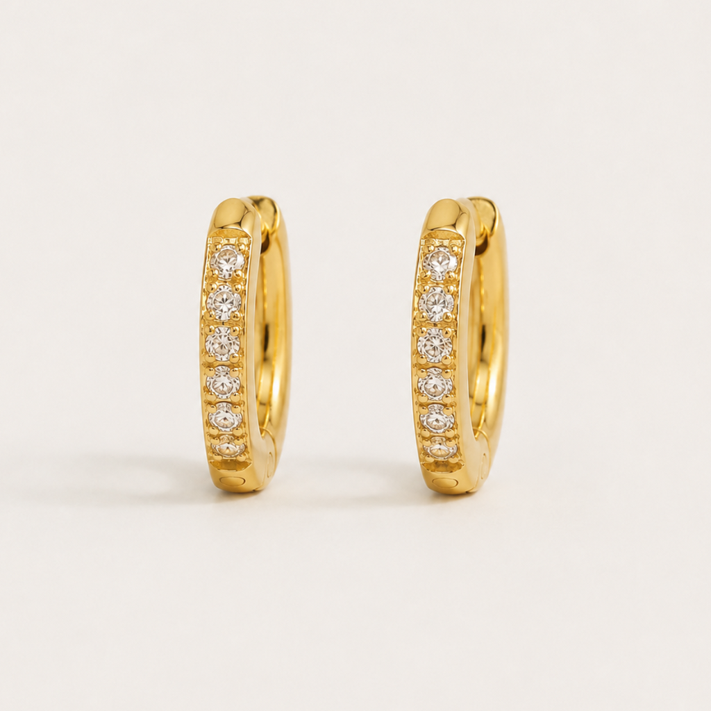 Elegante goldene Kreolen