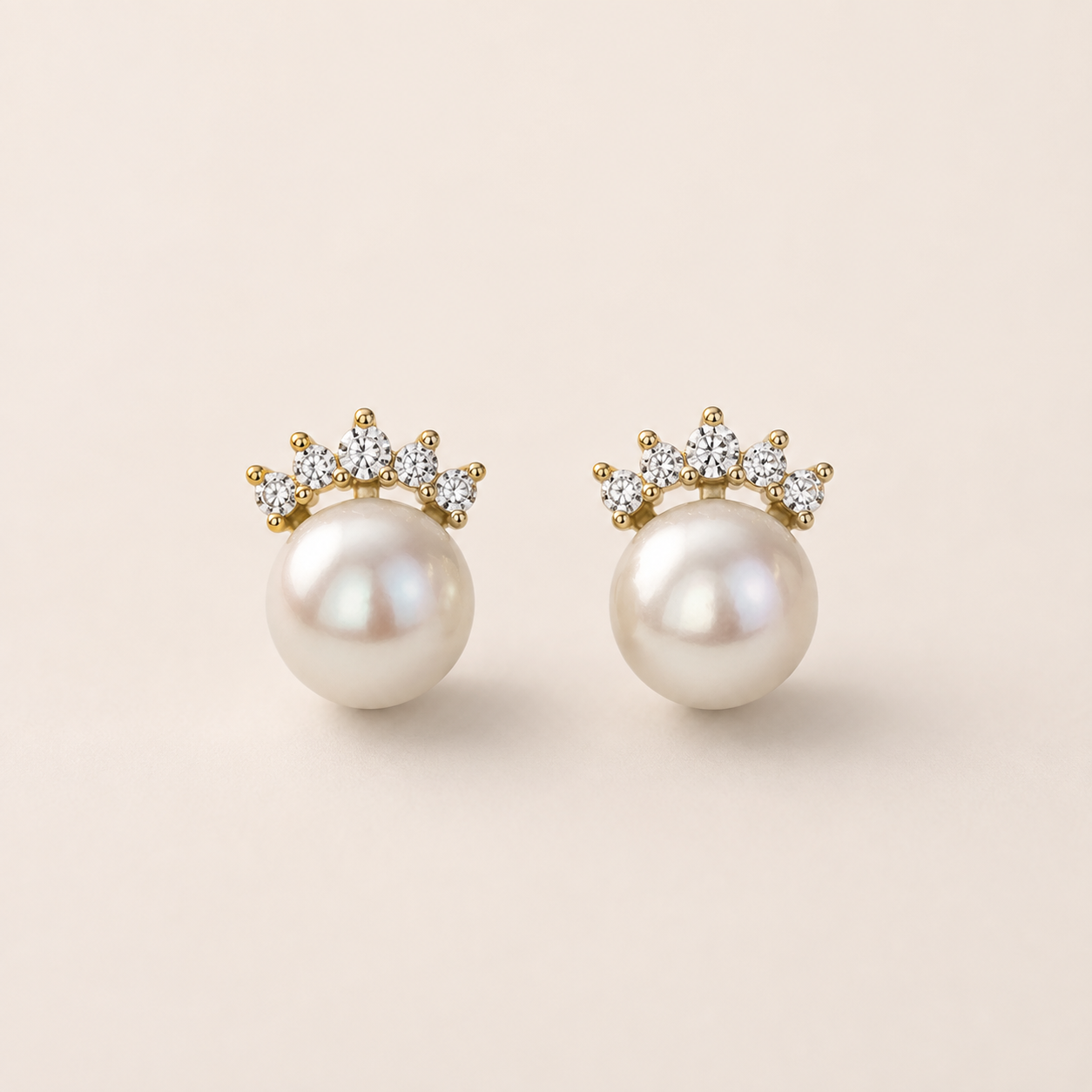 Crown Pearl Stud Earrings