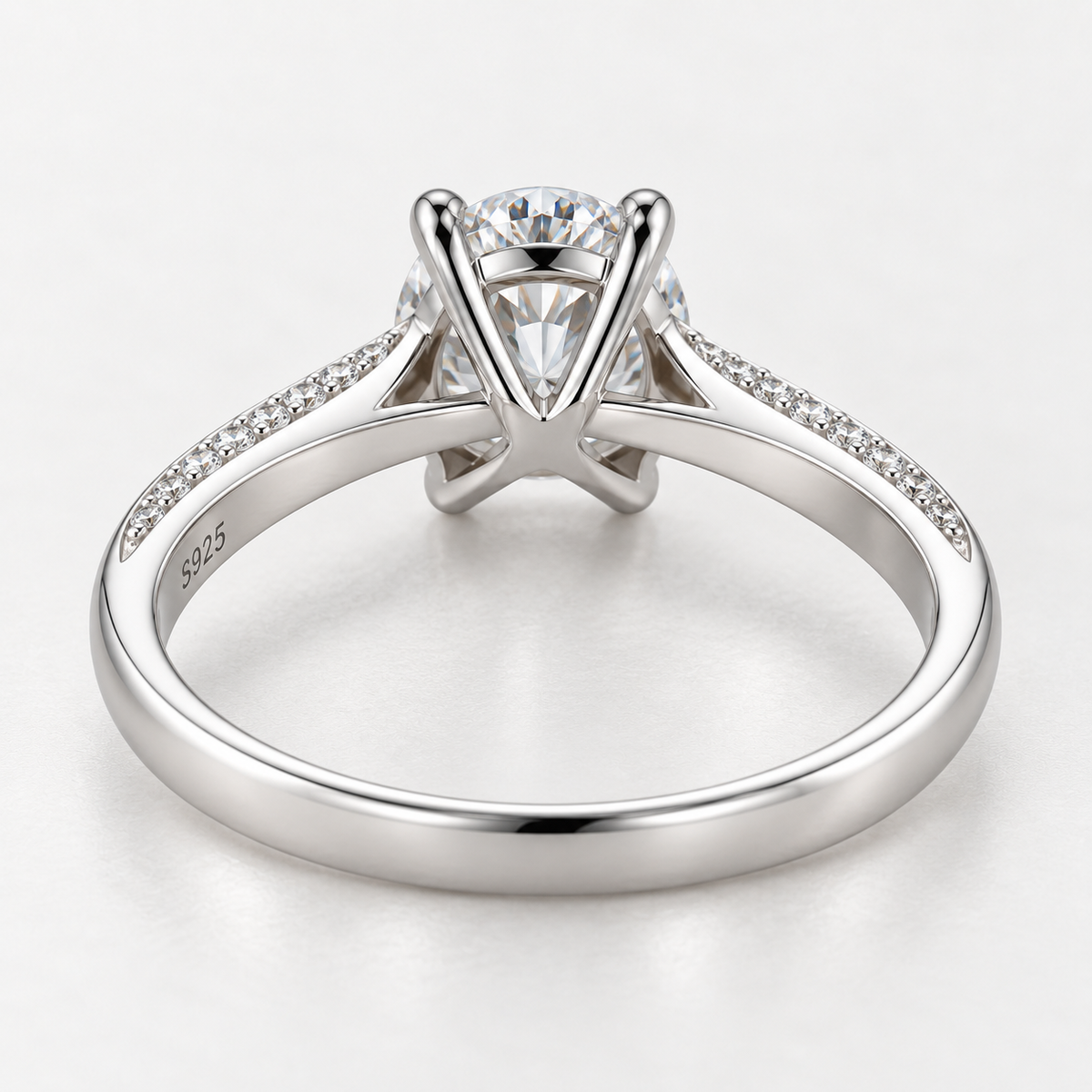 925 Sterling Silver Solitaire Ring with Round Zircon