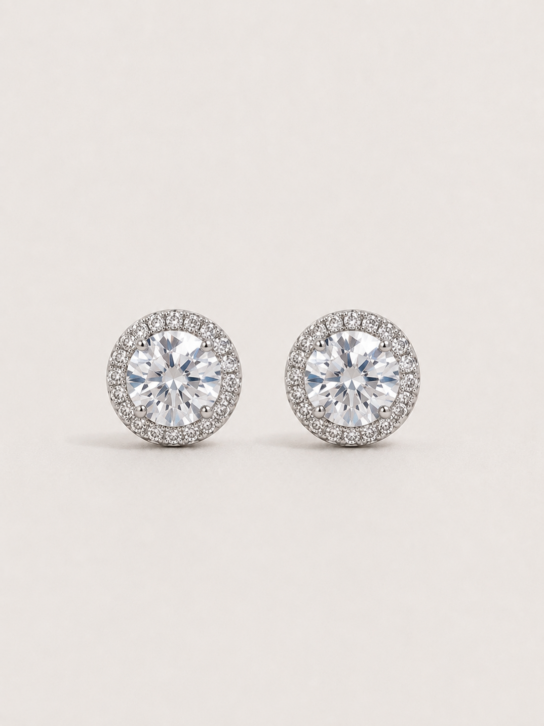 Lumière 925 Silver Stud Earring