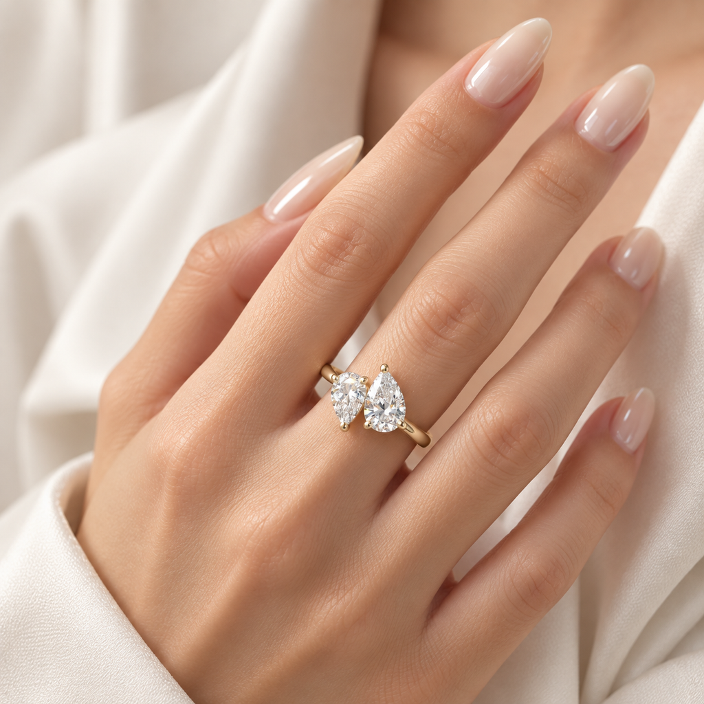 Pear Cut Moissanite Ring – D Color VVS1