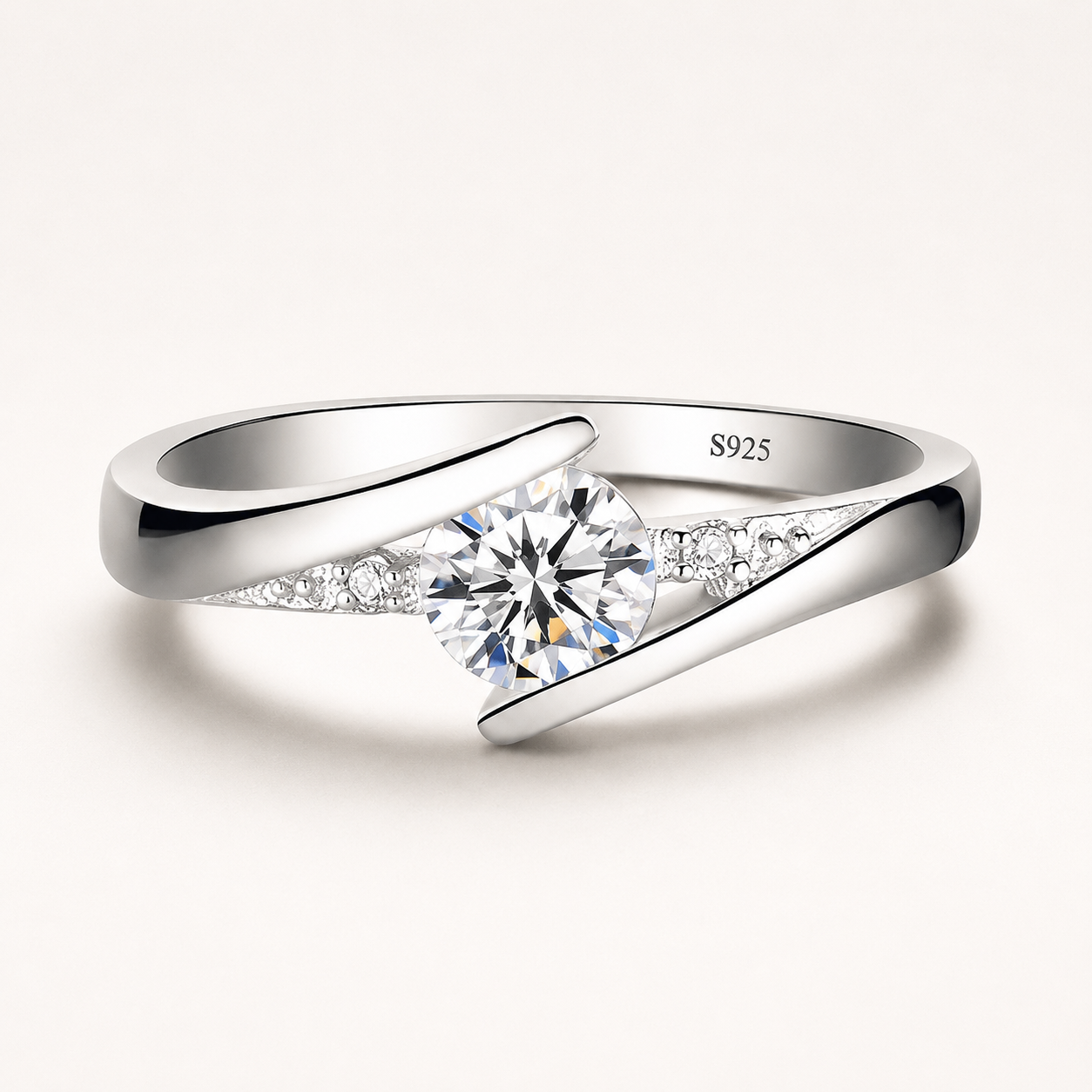Lumière Gold Zirconia Ring