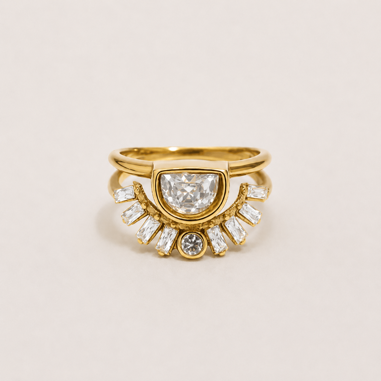 Elegant Sunburst Gold Ring