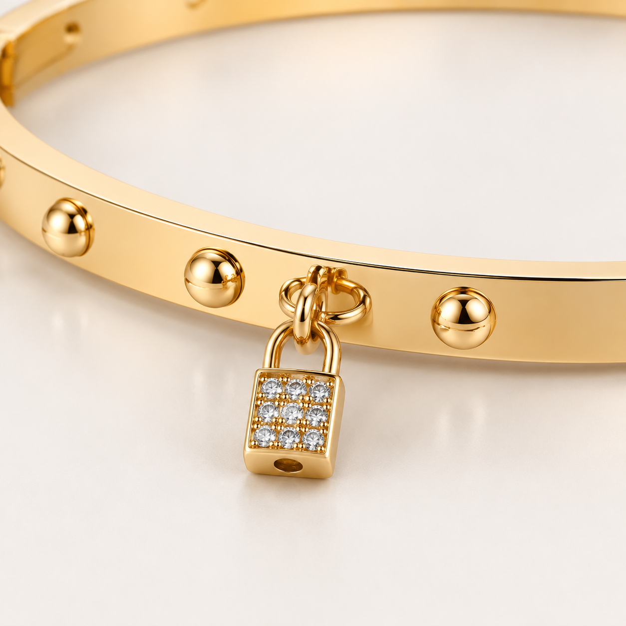 Lock Éclat Stainless Steel Bangle with Zirconia