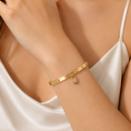 Lock Éclat Stainless Steel Bangle with Zirconia