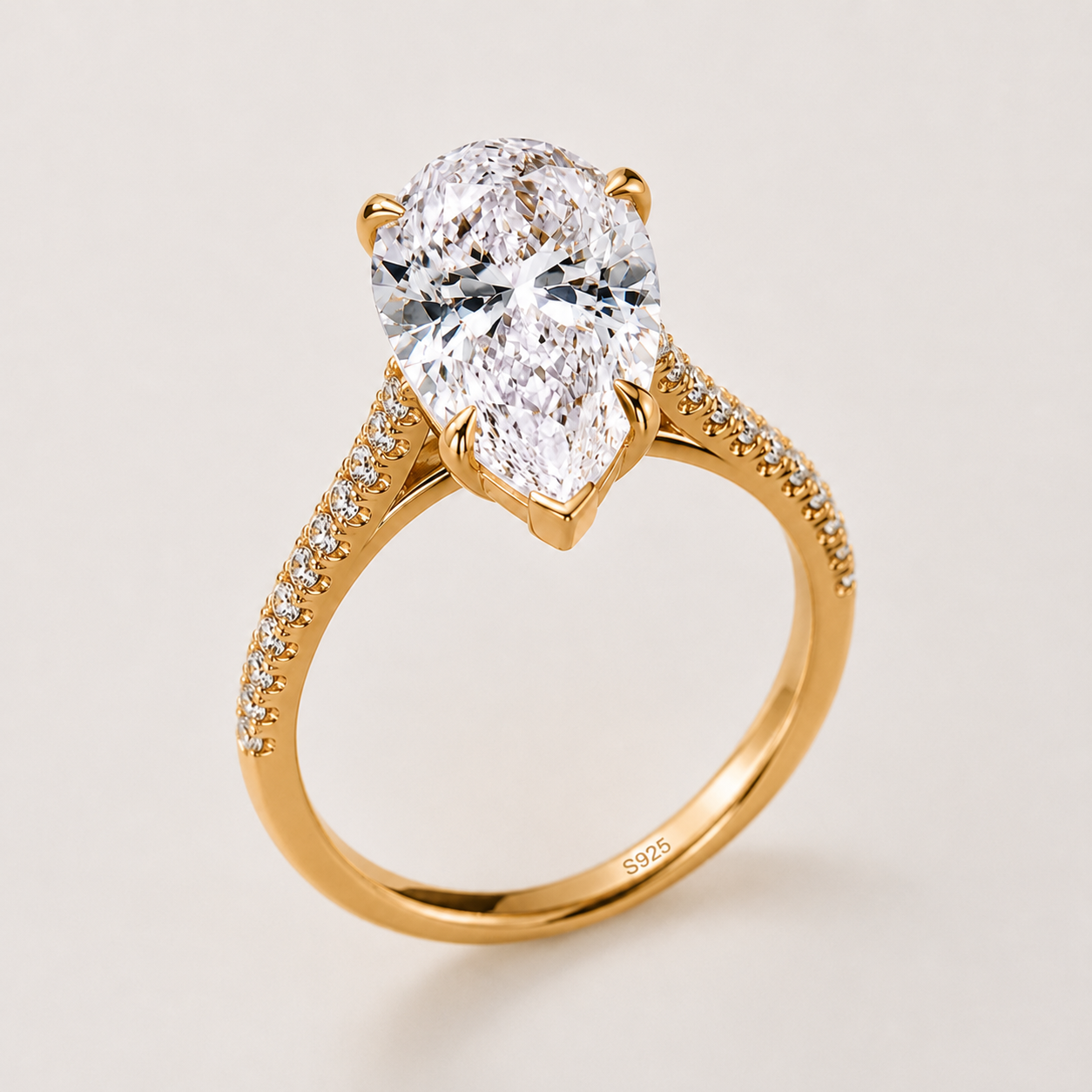 Éclat Pear 4CT Ring — 925 Sterling Silver