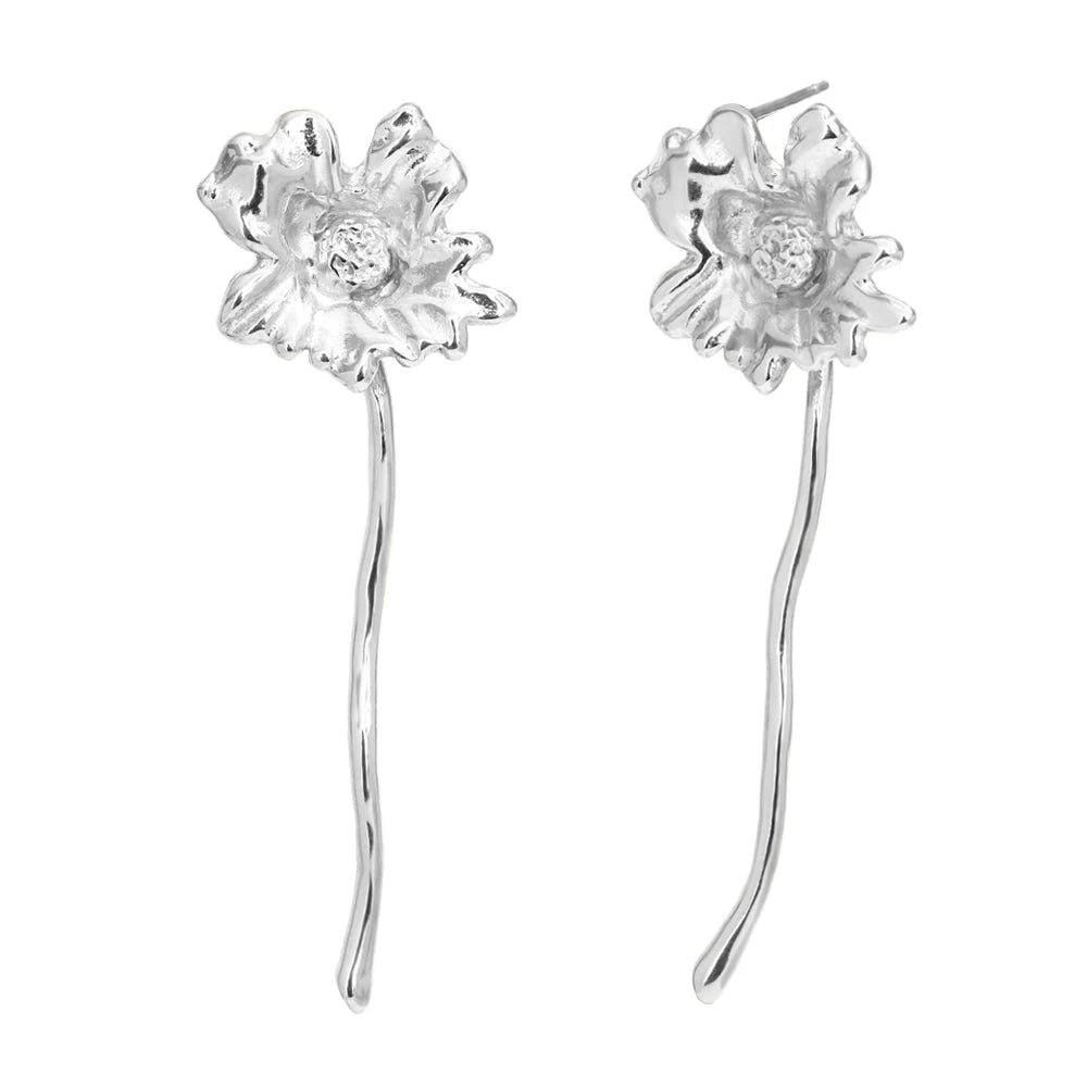 Elegant Floral Stud Earrings