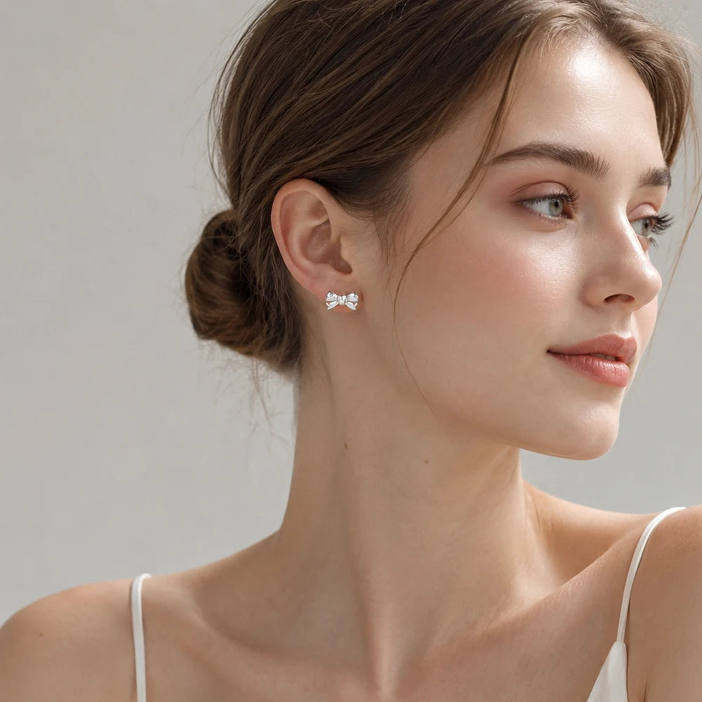 Éclat Bow Sterling Silver Stud Earrings